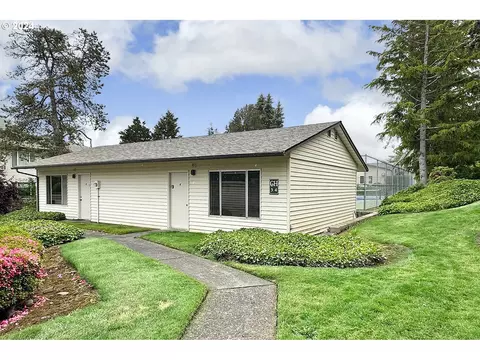 Exterior - 200 SW Florence Ave #I-18, Gresham, OR 97080 photo 8 of 10
