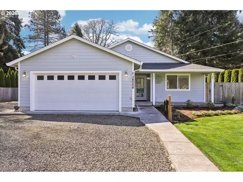 34054 E Columbia Ave, Scappoose, OR 97056
