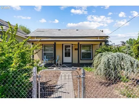 365 S Gilmore St, Heppner, OR 97836