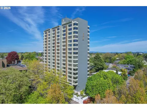 1220 NE 17th Ave #11E, Portland, OR 97232