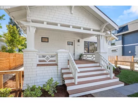 2415 NE 38th Ave #A, Portland, OR 97212