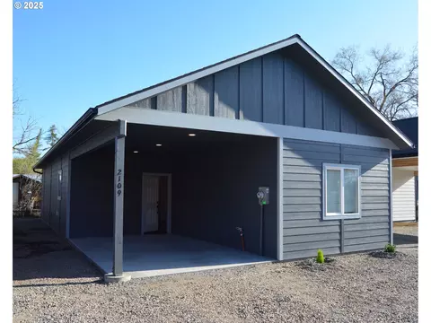 2109 True Ave, La Grande, OR 97850