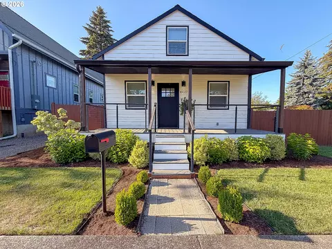 10027 SE Knight St, Portland, OR 97266