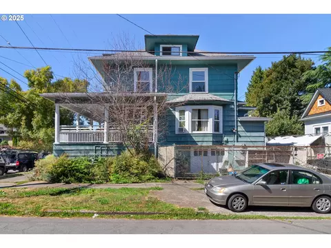 2953 NE Glisan St, Portland, OR 97232