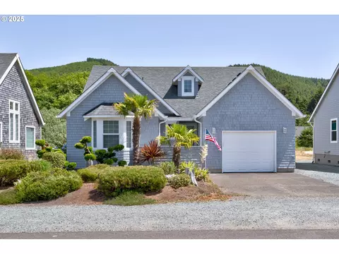 26769 White Dove Ave, Rockaway Beach, OR 97136
