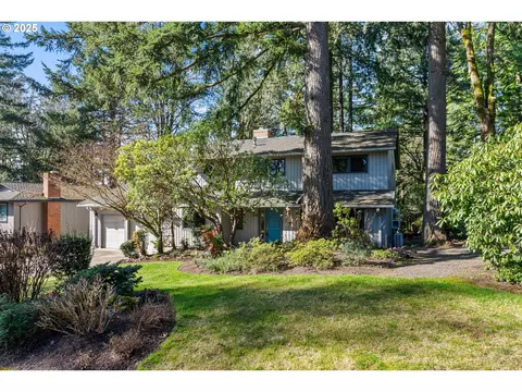 11 Touchstone, Lake Oswego, OR 97035