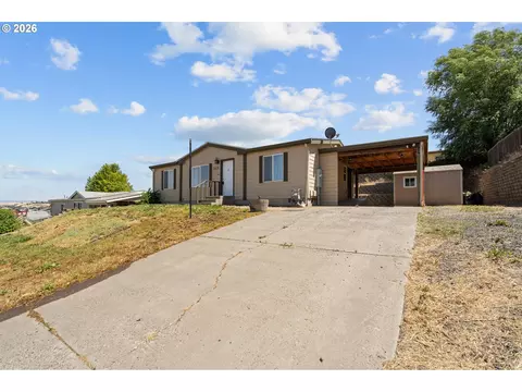 3028 SW Overlook St, Pendleton, OR 97801 photo 1