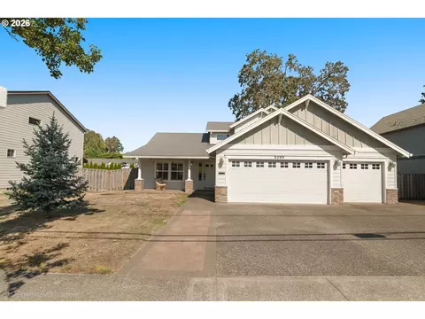 6099 SE Lois St, Hillsboro, OR 97123