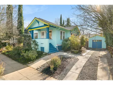 3740 SE Main St, Portland, OR 97214