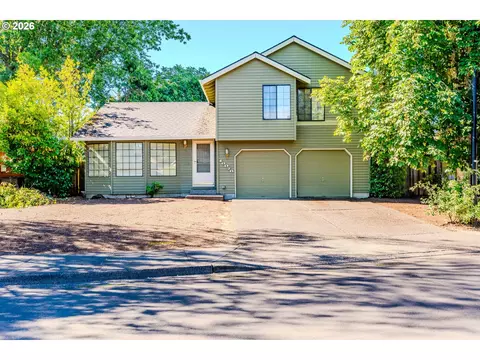 16076 NW Oak Hills Dr, Beaverton, OR 97006