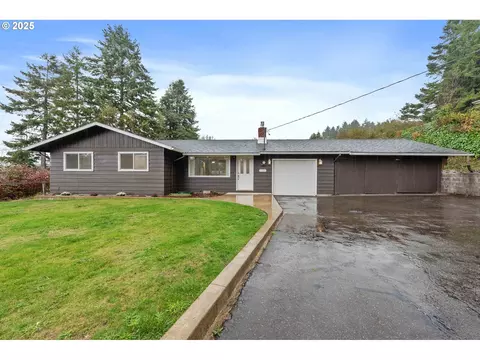 540 Queens Ave, Lakeside, OR 97449