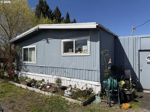4593 Swegle Rd, Salem, OR 97301