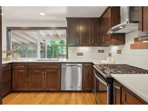 3631 Kevington Ave, Eugene, OR 97405 photo 16