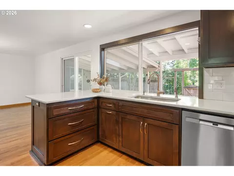 3631 Kevington Ave, Eugene, OR 97405 photo 17