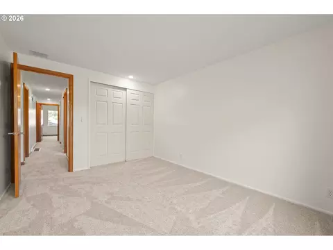 3631 Kevington Ave, Eugene, OR 97405 photo 32