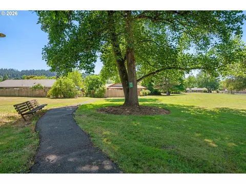 3631 Kevington Ave, Eugene, OR 97405 photo 47