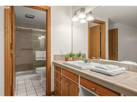 3631 Kevington Ave, Eugene, OR 97405 photo 23