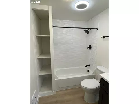 287 E 3rd St, Lowell, OR 97452 photo 22
