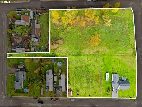 287 E 3rd St, Lowell, OR 97452 photo 2