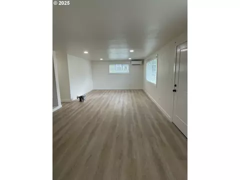 287 E 3rd St, Lowell, OR 97452 photo 19