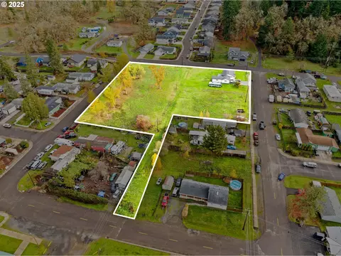 287 E 3rd St, Lowell, OR 97452 photo 3