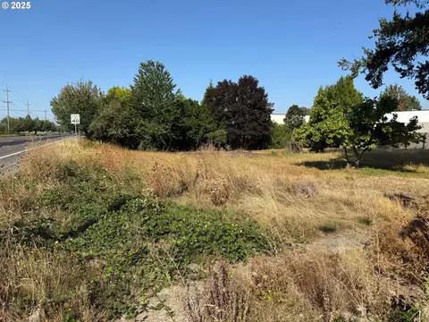 18005 NE Sandy Blvd, Portland, OR 97230