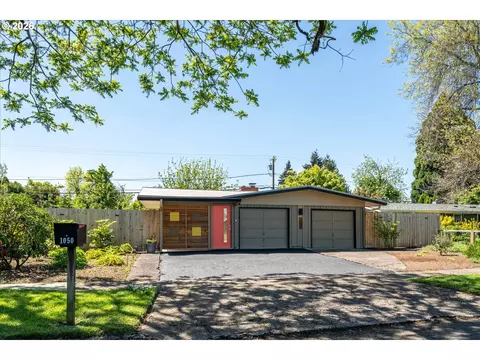 1050 President St, Eugene, OR 97401