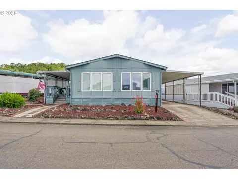 804 Shadow Ranch Ln, Roseburg, OR 97470