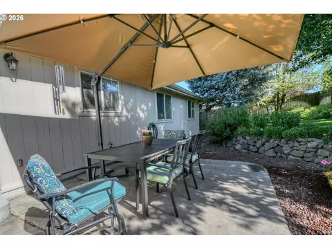 Exterior - 1626 SW 3rd St, Pendleton, OR 97801 photo 4 of 7