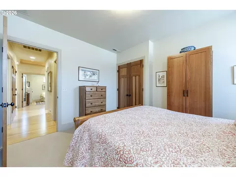 Bedroom - 1470 Piper Ln, Eugene, OR 97401 photo 2 of 6