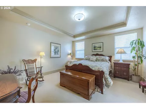 Bedroom - 1470 Piper Ln, Eugene, OR 97401 photo 5 of 6