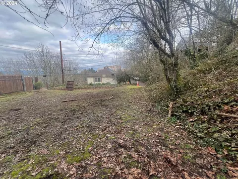 3035 SW 11th Ave, Portland, OR 97239