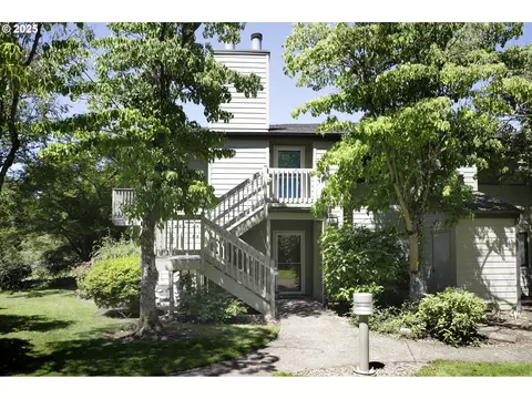 2053 Lake Isle Ter, Eugene, OR 97401