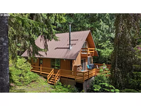 28061 E Mountain View Dr, Welches, OR 97067