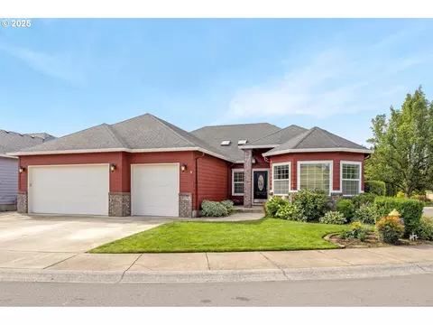 813 NW 151st St, Vancouver, WA 98685