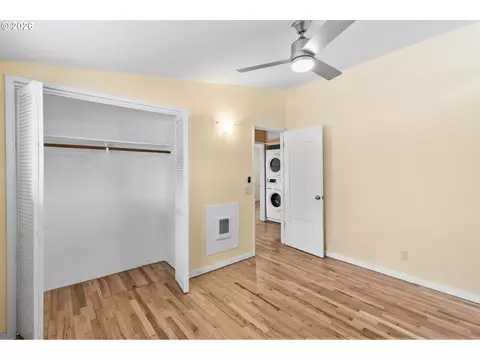Bedroom - 2485 Jackson St, Eugene, OR 97405 photo 11 of 11