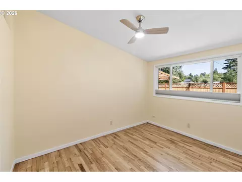 Bedroom - 2485 Jackson St, Eugene, OR 97405 photo 1 of 11