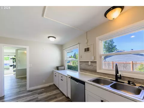 265 Baxter St, Eugene, OR 97402 photo 10
