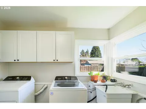 265 Baxter St, Eugene, OR 97402 photo 17