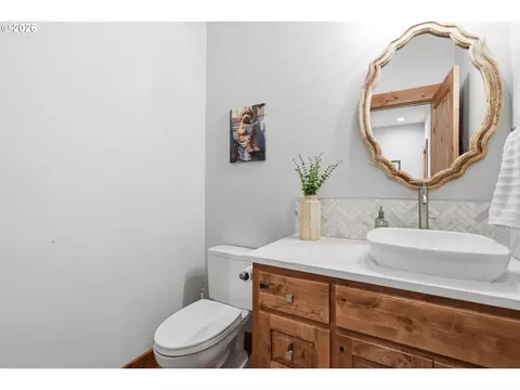 Bath - 13111 SE Dutton Dr, Sandy, OR 97055 photo 4 of 4