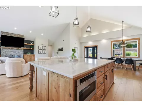 Kitchen - 13111 SE Dutton Dr, Sandy, OR 97055 photo 4 of 4