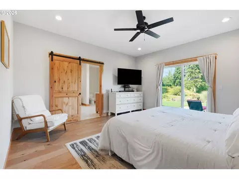 Bedroom - 13111 SE Dutton Dr, Sandy, OR 97055 photo 1 of 2