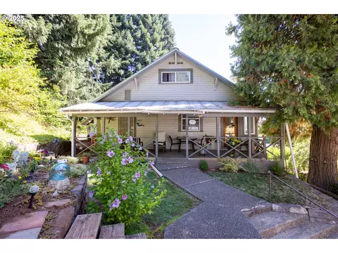 2442 Kingsley Rd, Hood River, OR 97031