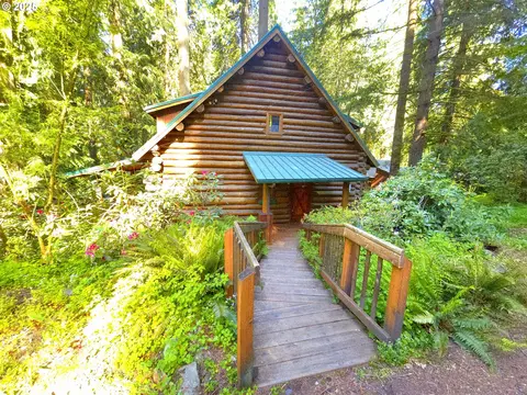 40510 SE Cedar Creek Rd, Sandy, OR 97055