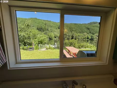View/Area - 9959 Sweet Creek Rd, Mapleton, OR 97453 photo 5 of 7