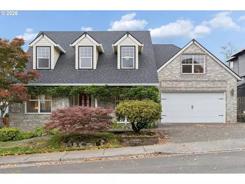 9739 NW Maring Dr, Portland, OR 97229