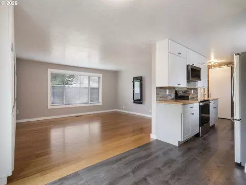 Living - 1320 NE 17th St, Gresham, OR 97030 photo 6 of 6