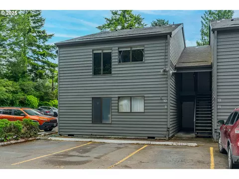 6745 SW Scholls Ferry Rd #10, Beaverton, OR 97008