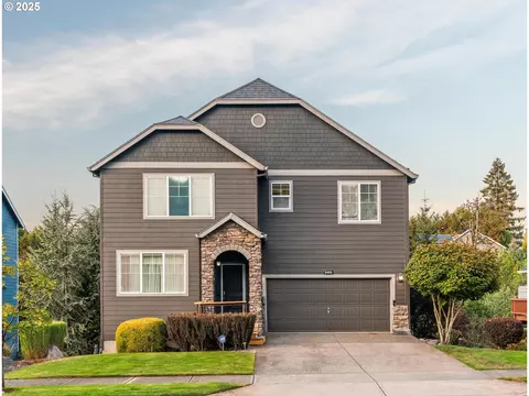 9488 SE Grace Cir, Happy Valley, OR 97086