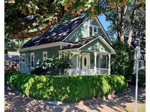 714 W Mcloughlin Blvd, Vancouver, WA 98660